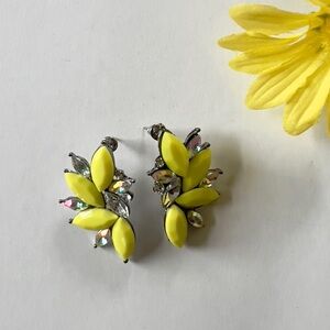 NEW ✨Yellow Crystal Leaf Cluster Stud Earrings - Women Jewelry